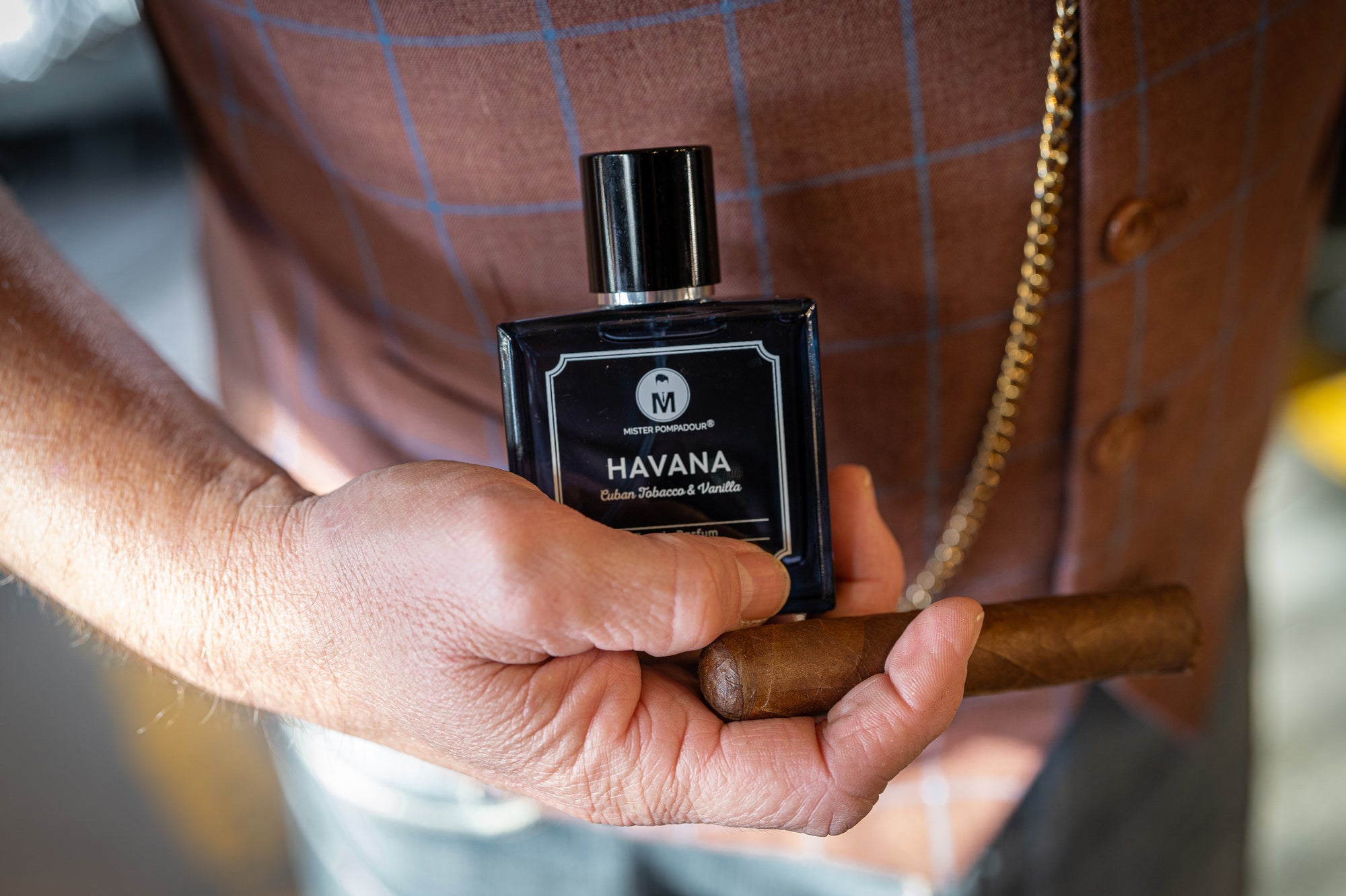 havana tobacco perfume Eau de Parfum Gold 0.40 fl oz One spritz is all it takes to add a touch of luxury to your day Havana Tobacco Essence Oudose
